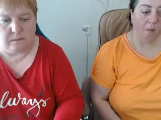 MollyAndJane from xlovecam