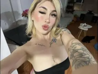 Xlovecam Nude Webcam of SammyViolet