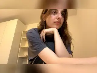 Xlovecam Sex Cam of KarieMestler