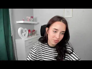 AdeleVibe from xlovecam