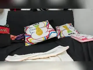 Xlovecam Sex Cam of KylieJen