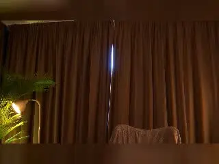Xlovecam Live Sex of BrainyBelle