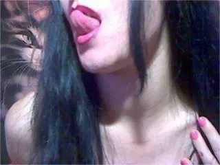 1KinkyBrunette from xlovecam