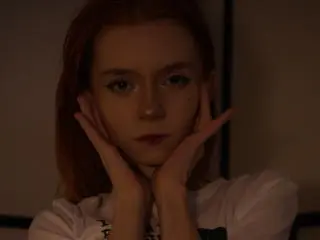 Xlovecam Live Sex Cam of JamieLathrum