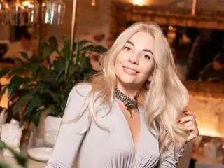 Xlovecam Adult Video Chat of BellaRayyy