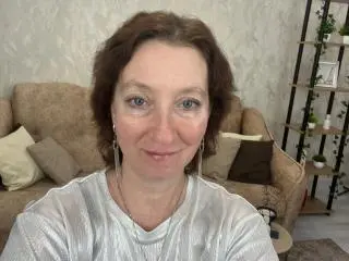 MadaamTang from xlovecam